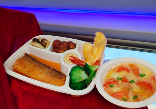 高鐵盒飯