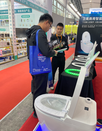 衛(wèi)鷹商用智能馬桶蓋